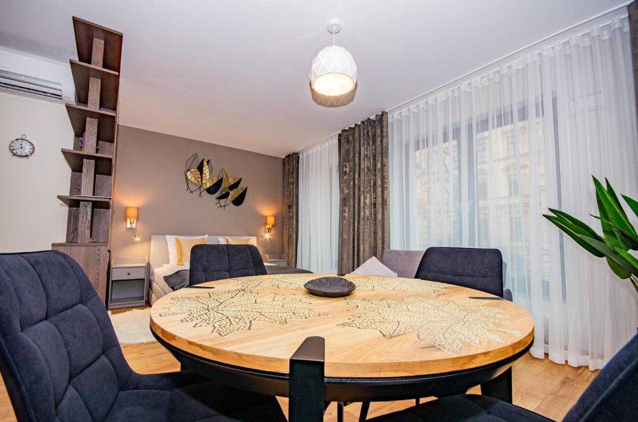 Inpoint Spacious Apartments Near Main Square & Kazimierz District Krakow Luaran gambar