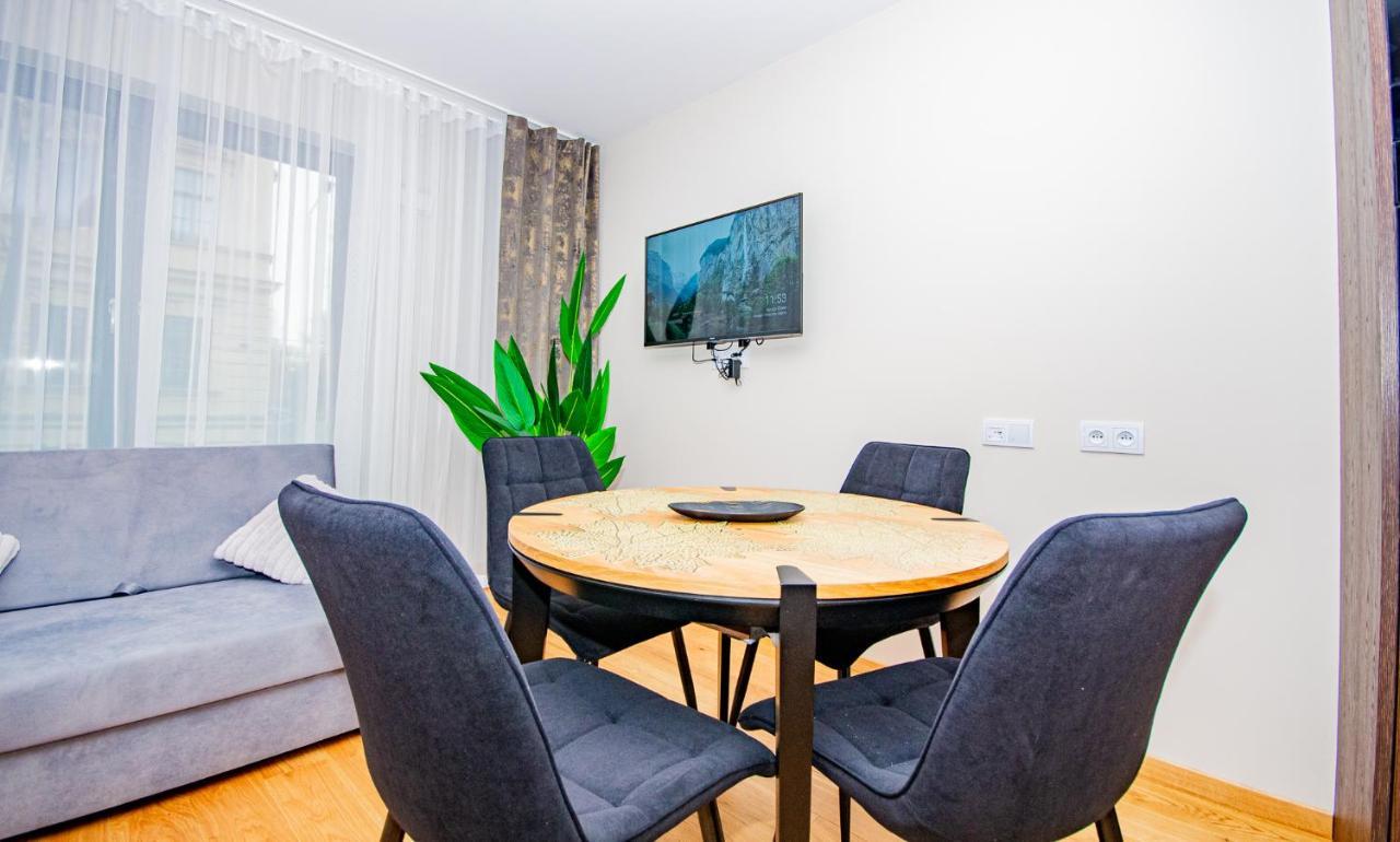 Inpoint Spacious Apartments Near Main Square & Kazimierz District Krakow Luaran gambar