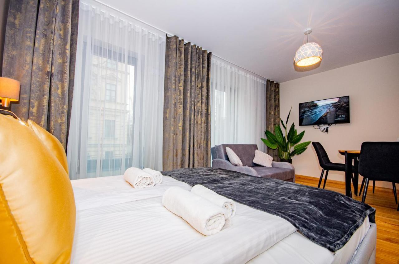 Inpoint Spacious Apartments Near Main Square & Kazimierz District Krakow Luaran gambar
