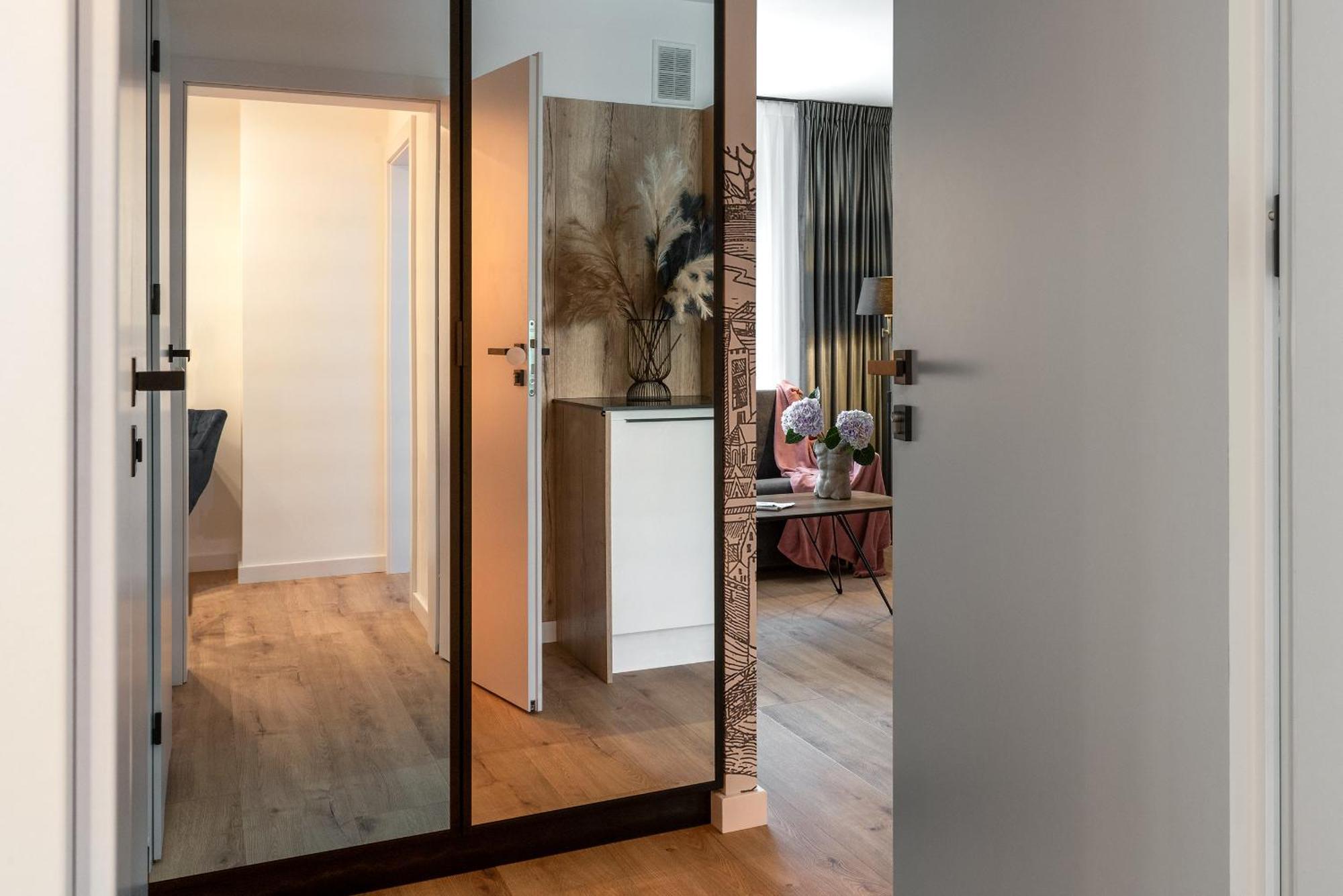 Inpoint Spacious Apartments Near Main Square & Kazimierz District Krakow Bilik gambar
