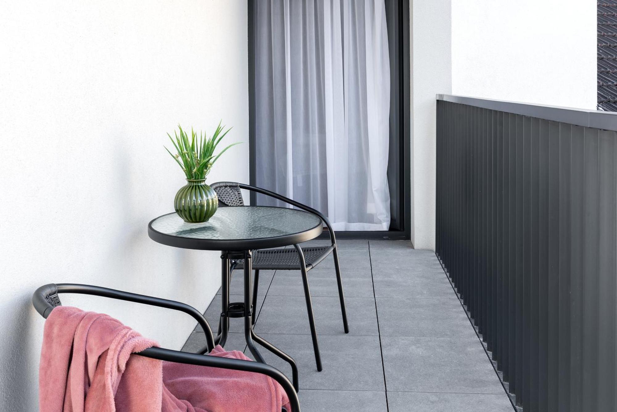 Inpoint Spacious Apartments Near Main Square & Kazimierz District Krakow Bilik gambar