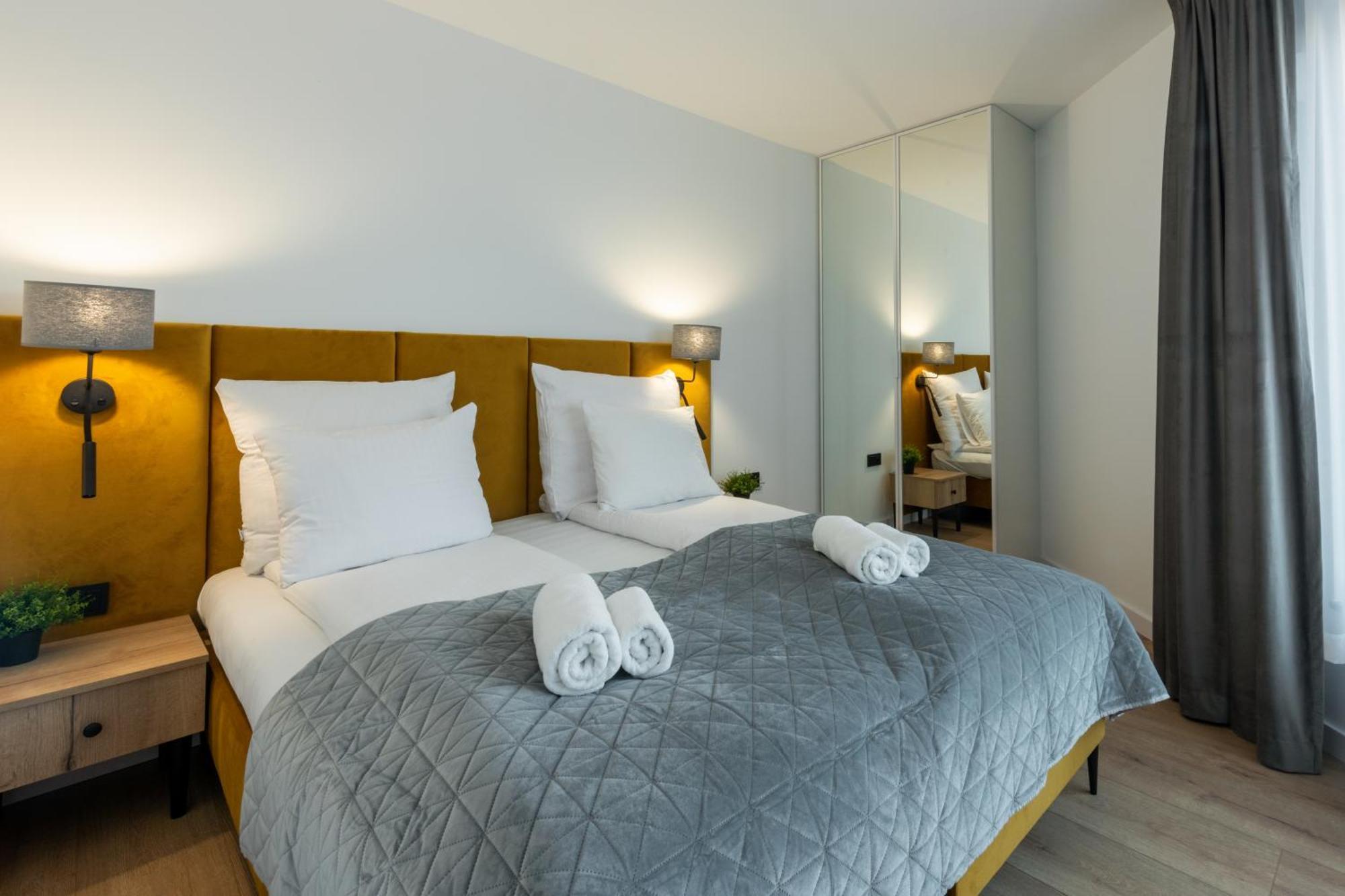 Inpoint Spacious Apartments Near Main Square & Kazimierz District Krakow Bilik gambar