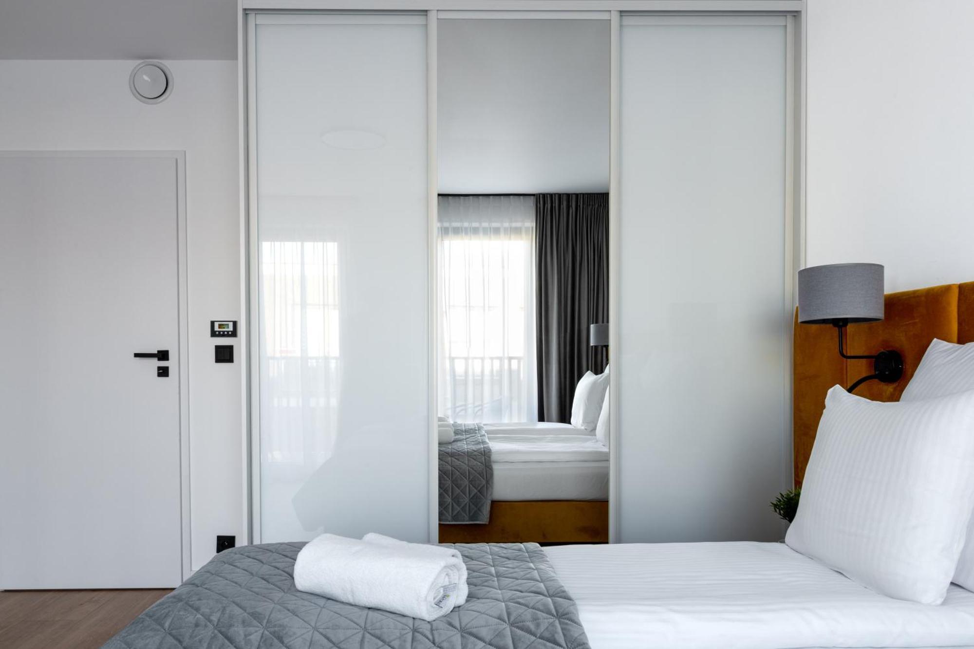Inpoint Spacious Apartments Near Main Square & Kazimierz District Krakow Bilik gambar